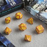 Σετ Ζάρια! classic rpg dice set caramel & yellow